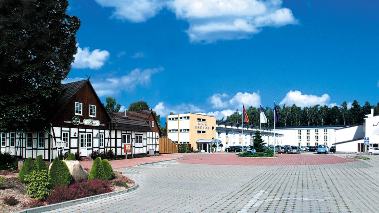 Fahrradfahrer MORADA HOTEL ISETAL in Gifhorn